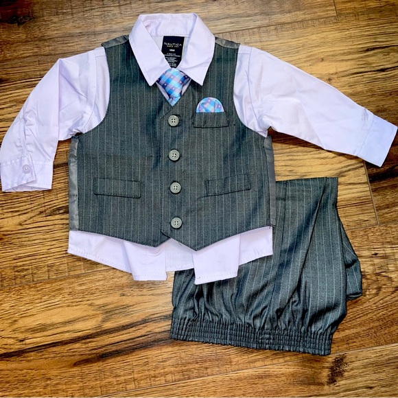 Nautica Boys Gray Suit Light Purple Button Down / Blue Purple Tie Size 18 Months - Picture 1 of 2